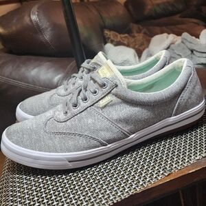 Keds center 3 size 8 30% off 2 or more items